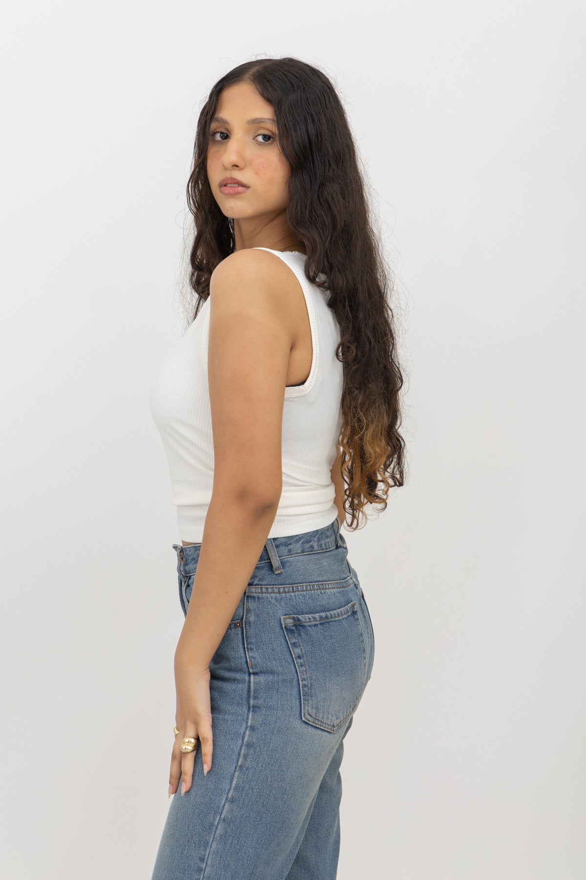 Ribbed Round Neck