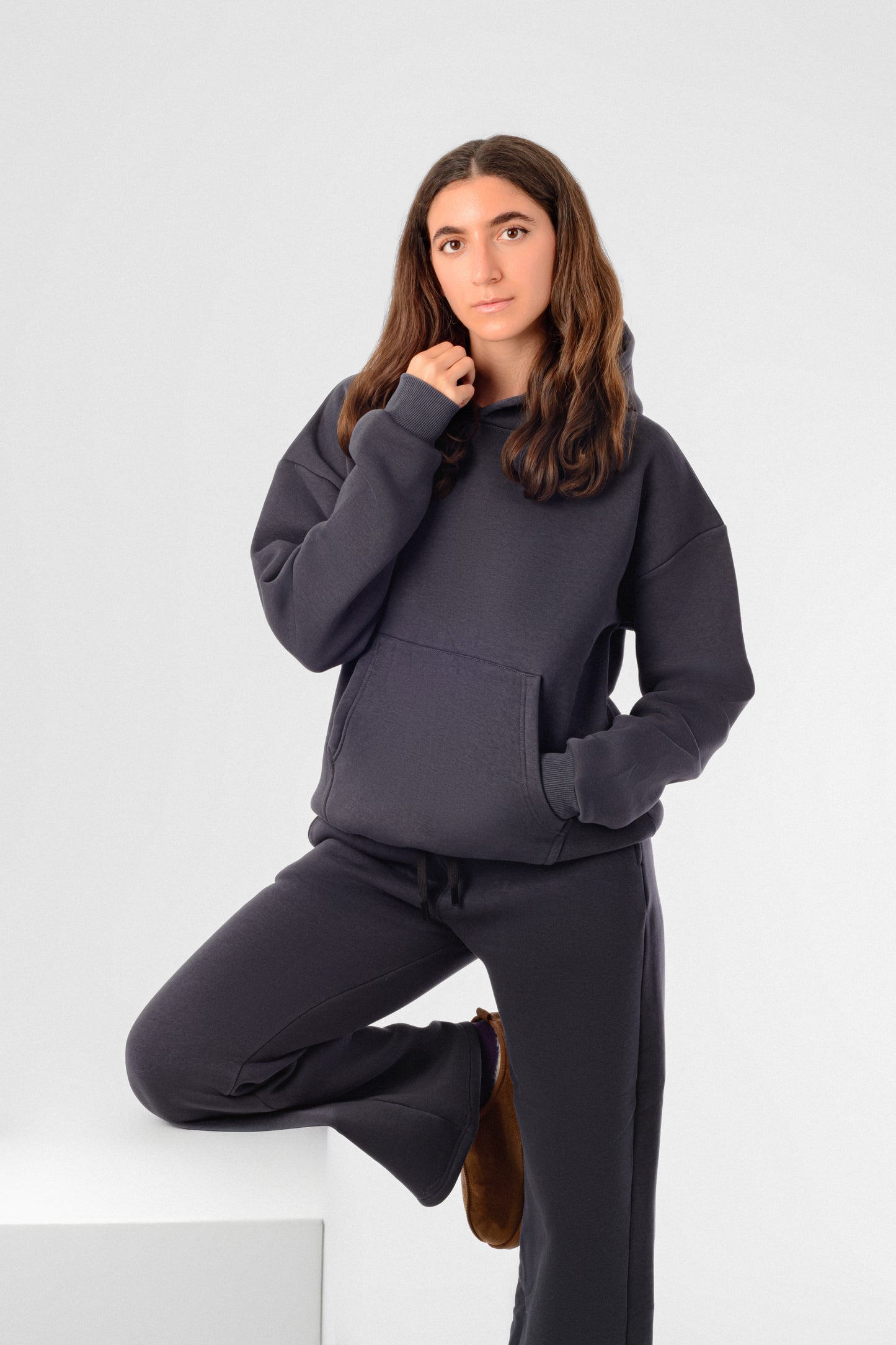 UNISEX HOODIES-WOMEN